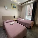 De L'aveyron Hotel Paris