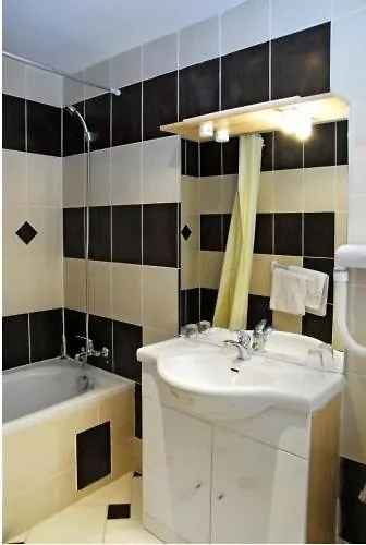 De L'aveyron Hotel *