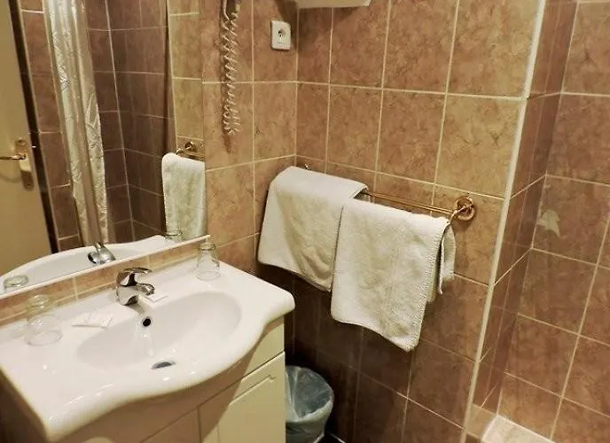 De L'aveyron Hotel *